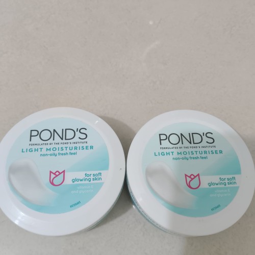 Ponds Light Moisturizer 100 ml